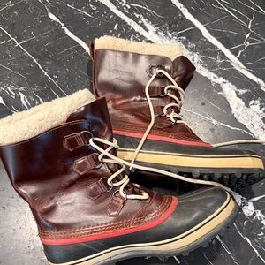 Sorel Caribou Brown Leather Lace-Up Winter Boots with Cream Sherpa and Red Trim